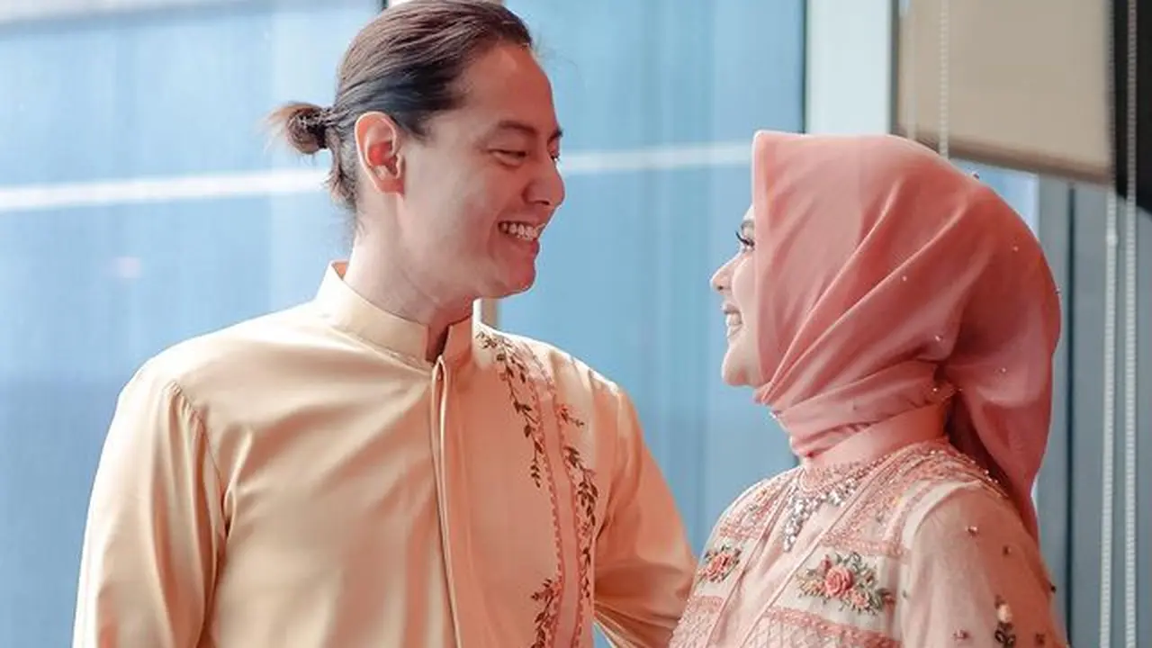 [Fimela] Cut Meyriska dan Roger Danuarta