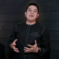 Lima tahun kariernya di dunia tarik suara, Tulus kembali meramaikan industri musik tanah air. Tulus meluncurkan album ketiga. (Adrian Putra/Bintang.com)