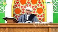 Pengasuh LPD Al Bahjah KH Yahya Zainul Ma'arif alias Buya Yahya.