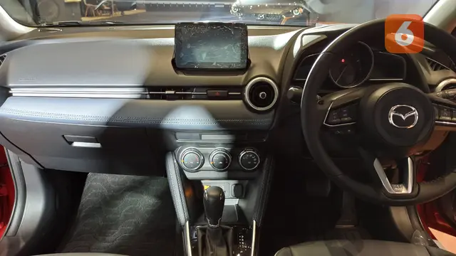 Mazda 2 Sedan (Amal/Liputan6.com)