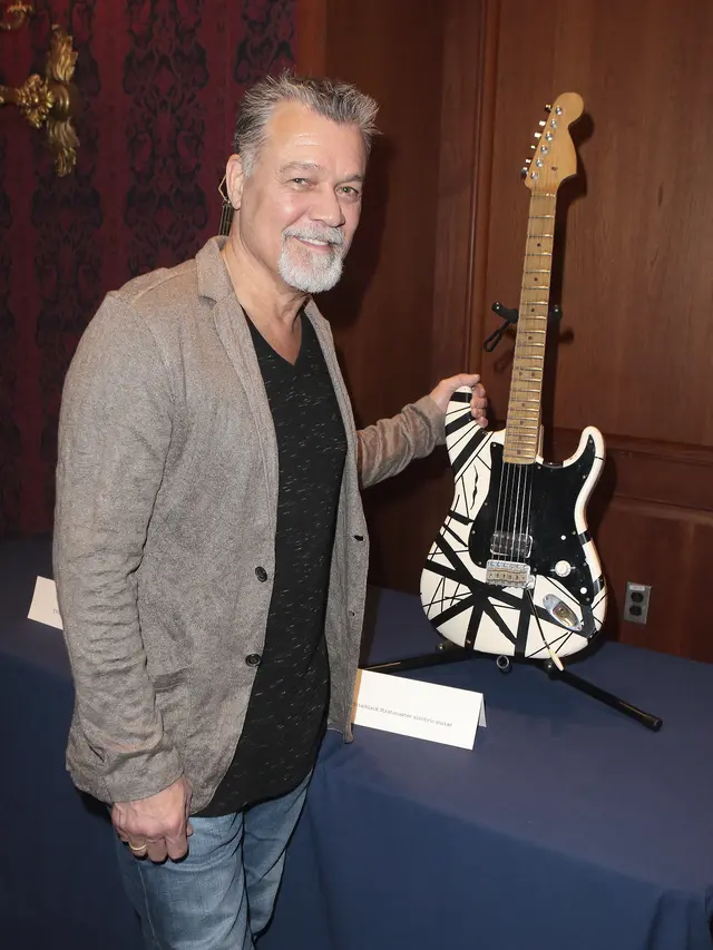 Eddie Van Halen pada 12 Fenruari 2015 di Museum of American History, Washington. (Owen Sweeney/Invision/AP, File)