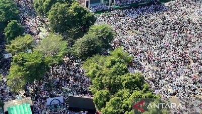 Ratusan Ribu Jamaah Selawat Nariyah Padati Haul Masyayikh Situbondo, Doakan Bangsa Lebih Baik