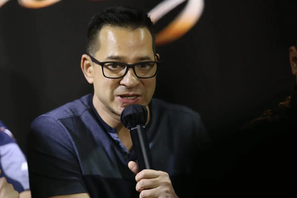 Ari Wibowo memberikan klarifikasi soal tudingan tak pernah memberikan nafkah.