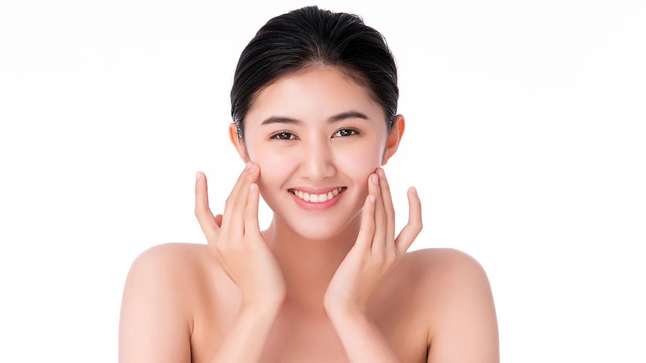 Skincare Saja Tidak Cukup! Ini Penyebab Utama Wajah Gampang Breakout yang Sering Diabaikan