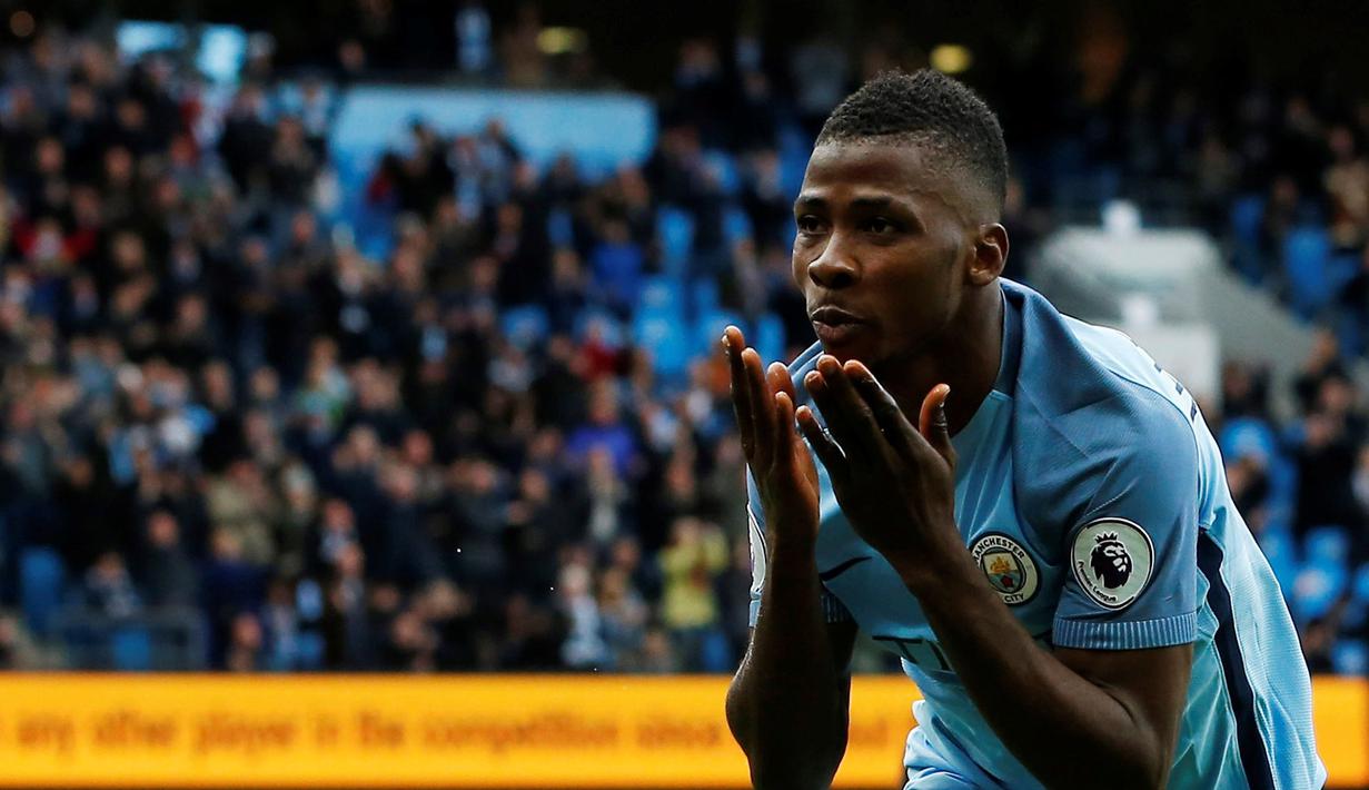 Ekspresi pemain Manchester City, Kelechi Iheanacho, setelah mencetak gol ke gawang Southampton dalam laga Premier League di Stadion Etihad, Manchester, Minggu (23/10/2016). (Action Images via Reuters/Craig Brough)