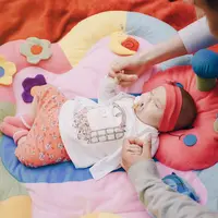 Aktivitas untuk menemani perkembangan bayi yang baru lahir (Foto: Freepik.com)