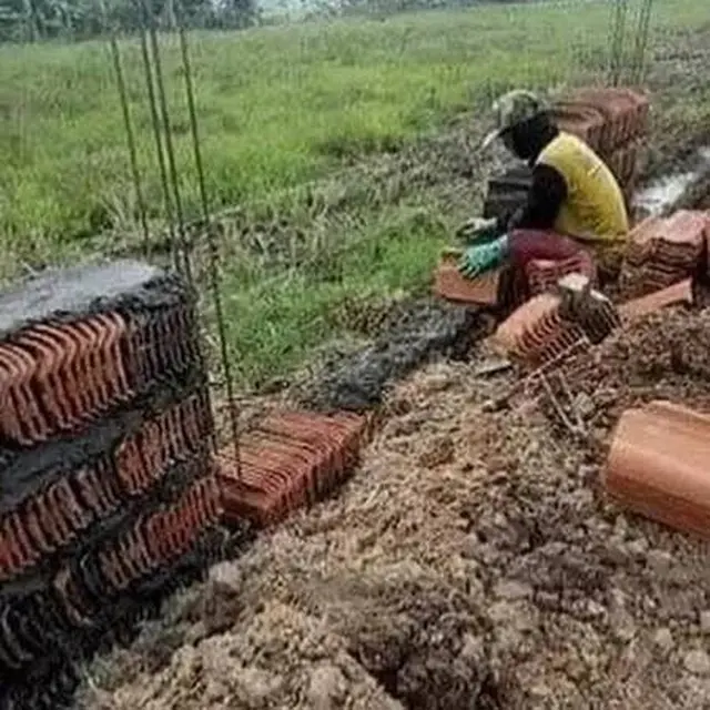 14 Nyeleneh Hasil Tukang Bangunan Salah Pasang Ini Bikin Kerja Dua Kali