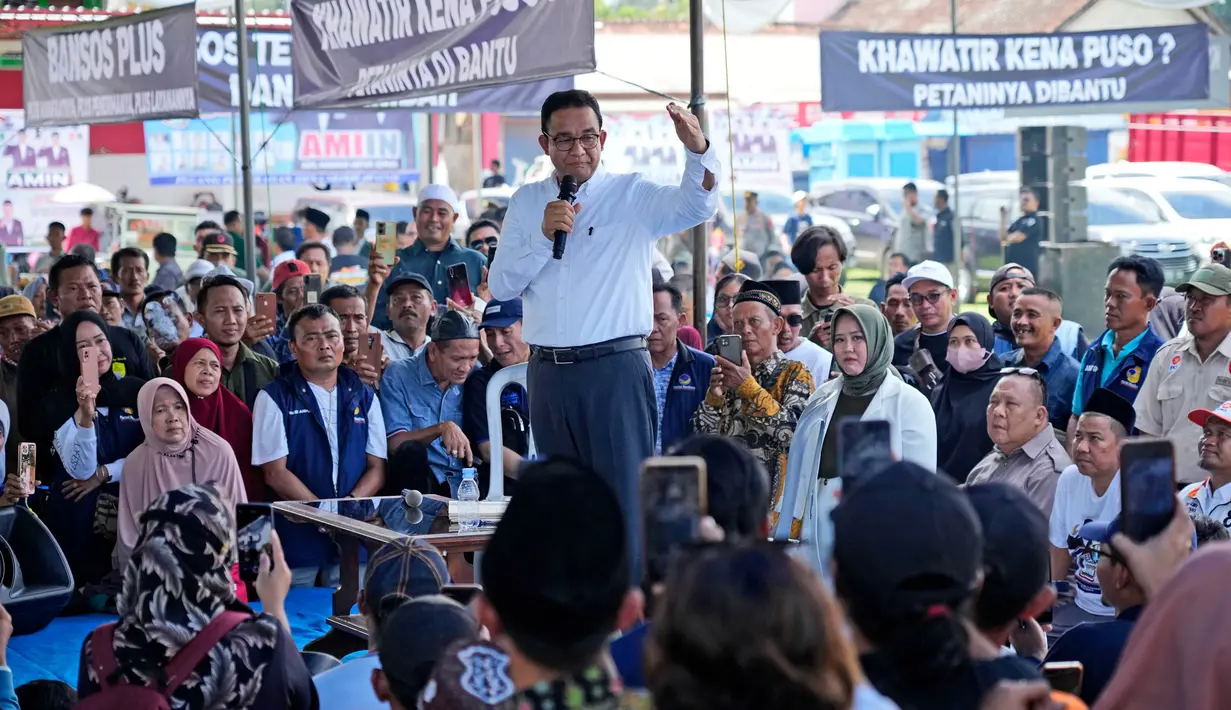 Anies Baswedan memprioritaskan penanganan permasalahan pangan dengan membentuk tim khusus yang akan mengurus tata niaga pangan. (AP Photo/Achmad Ibrahim)