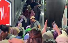 Viral Video Antrean Penuh Sesak Penumpang KRL di Stasiun Sudirman, Ini Penjelasan KCI