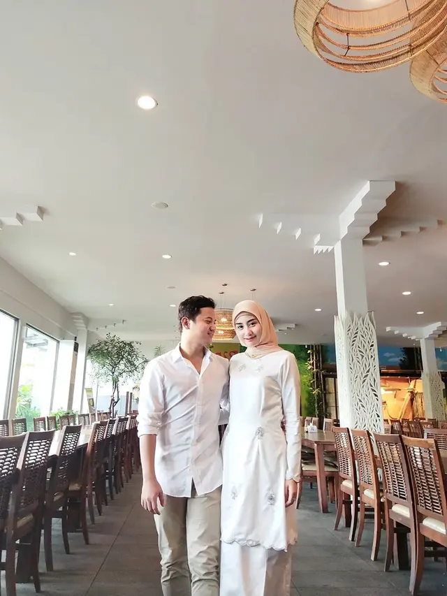 6 Momen Manis Bupati Trenggalek dan Istri, Selalu Harmonis
