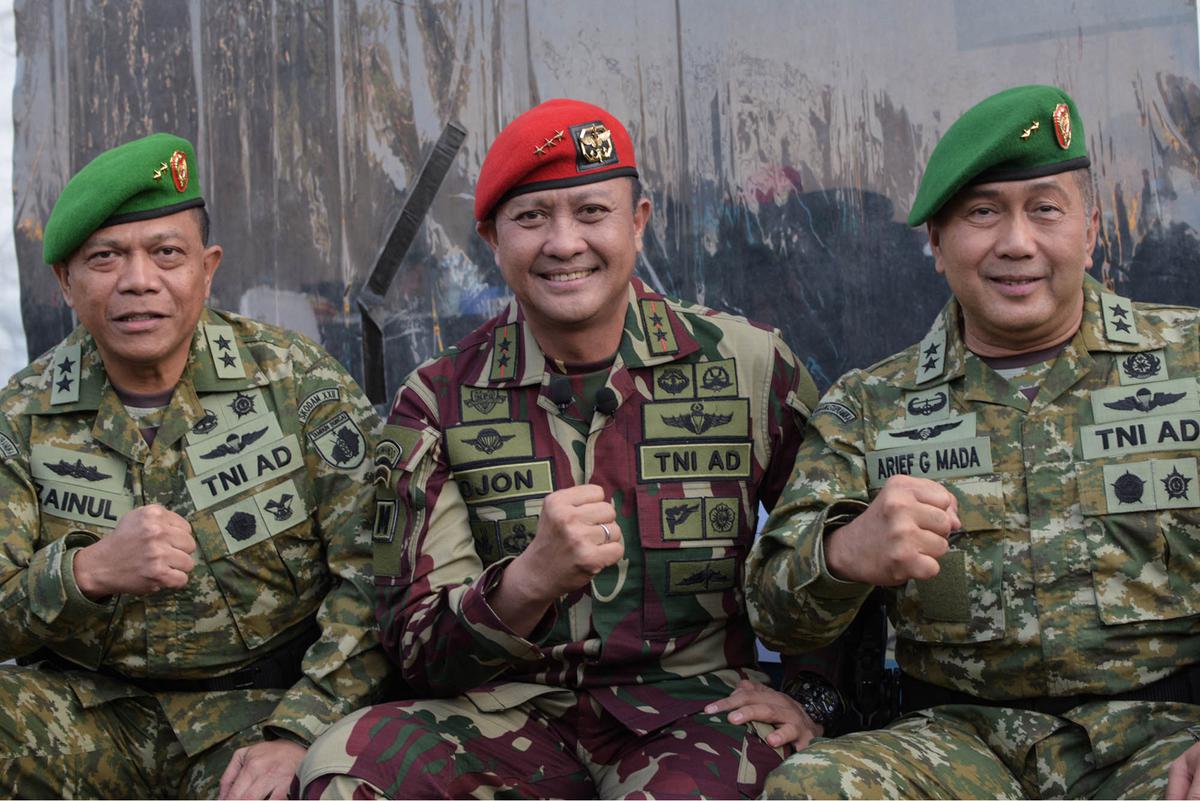 FOTO: Presiden Prabowo Pimpin Upacara Gelar Pasukan Operasional dan Kehormatan Militer di Batujajar