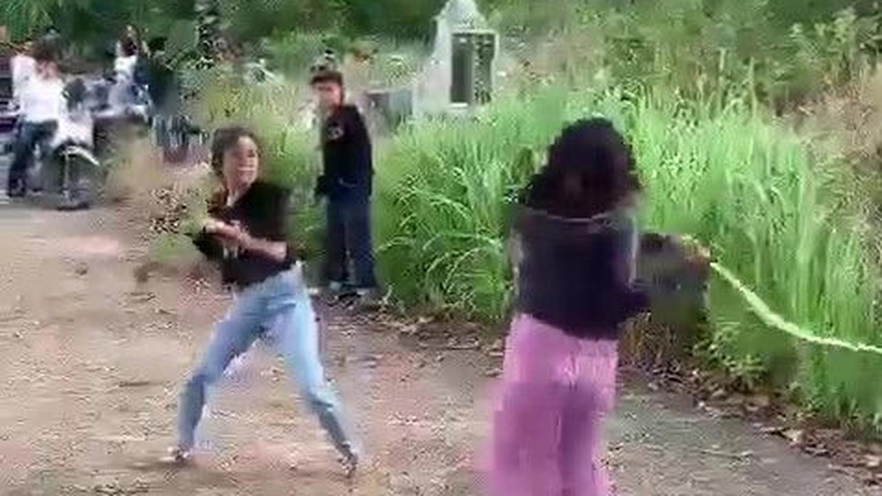 2 Remaja Putri Duel Pakai Celurit di Palembang Sama-Sama Terluka, Orang Tua Saling Lapor Polisi