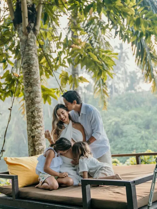 Jennifer Bacdim dan Irfan Bacdim (Instagram/jenniferbachdim)