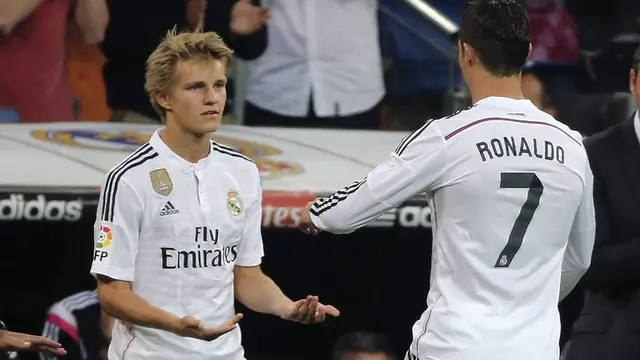 Martin Odegaard - Cristiano Ronaldo