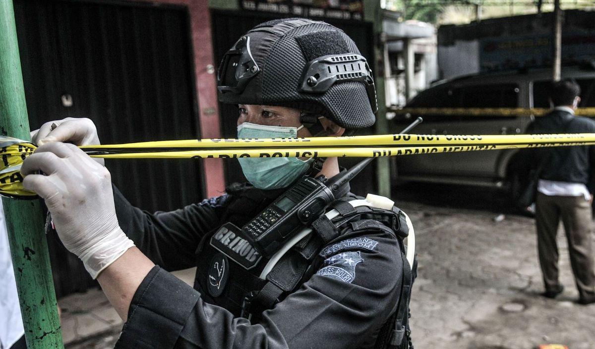 Terungkapnya kasus ini bermula saat korban tidak dapat dihubungi. Korban baru pulang dari kampung dan ada petugas pembimbing. Pihak keluarga mendatangi kosan korban.