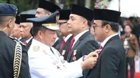Walikota Denpasar I Gusti Ngurah Jaya Negara menerima dua penghargaan di hari peringatan otonomi daerah (otoda) nasional.