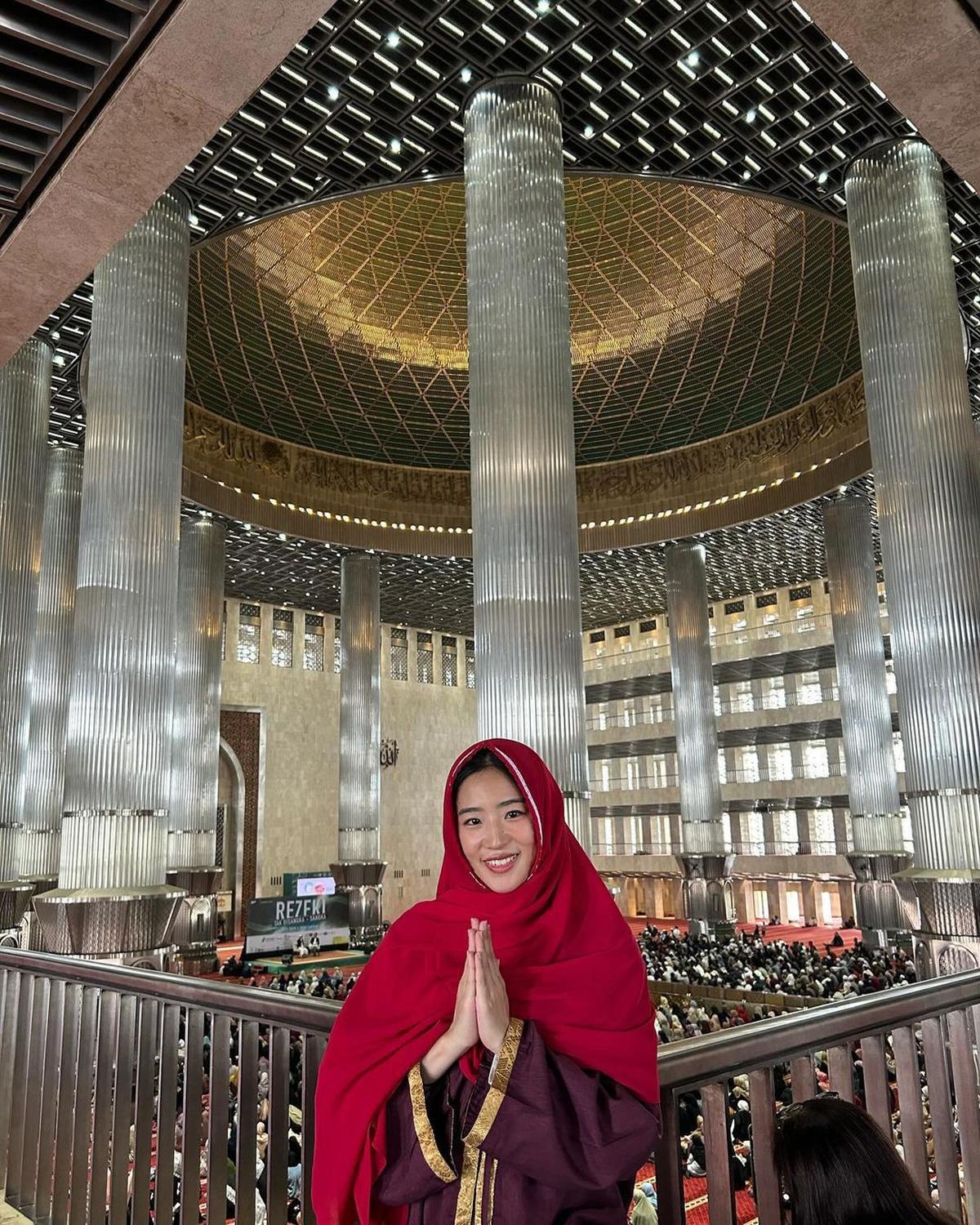 Haruka Nakagawa Tampil Berhijab di Acara Premiere Film, Dipanggil 'Ukhti' hingga Didoakan Istiqomah