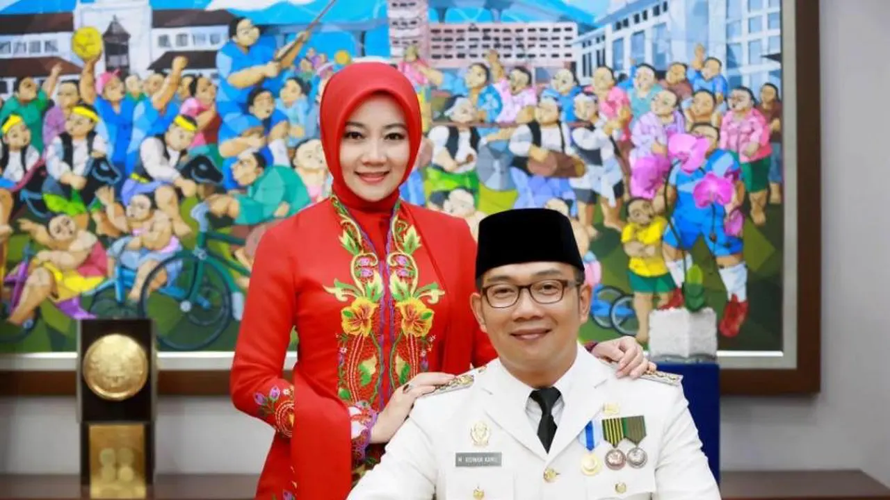 Heboh Foto Istri Ridwan Kamil Bersama Ariel NOAH