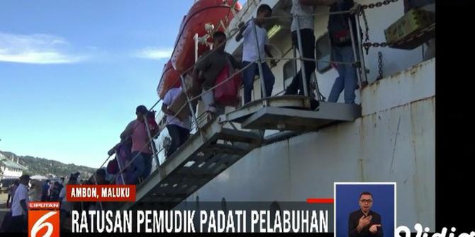 Warga Kota Ambon Mulai Padati Pelabuhan untuk Mudik