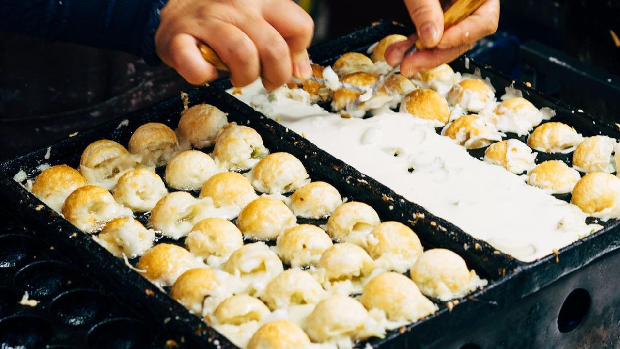 <b>Aneka Resep Takoyaki</b>