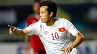 Gawang Timnas Indonesia dibobol pemain Vietnam, Nguyen Van Quyet, dalam laga leg pertama semifinal Piala AFF 2016 di Stadion Pakansari, Bogor, Sabtu (3/12/2016). (Bola.com/Peksi Cahyo)