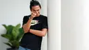 Dijelaskan pula oleh Lionil bahwa sifat malas yang dimiliki Mansyur lantaran ia melihat sosok bapaknya yang juga malas. Ia pun mendapat tekanan lantaran sering disebut sebagai anak malas dan anak bodoh. (Deki Prayoga/Bintang.com)