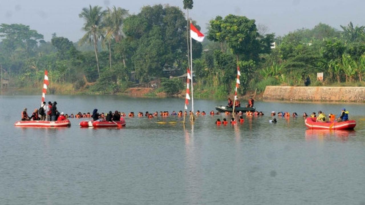 HUT Kemerdekaan RI ke-70, para pecinta alam gelar upacara di danau