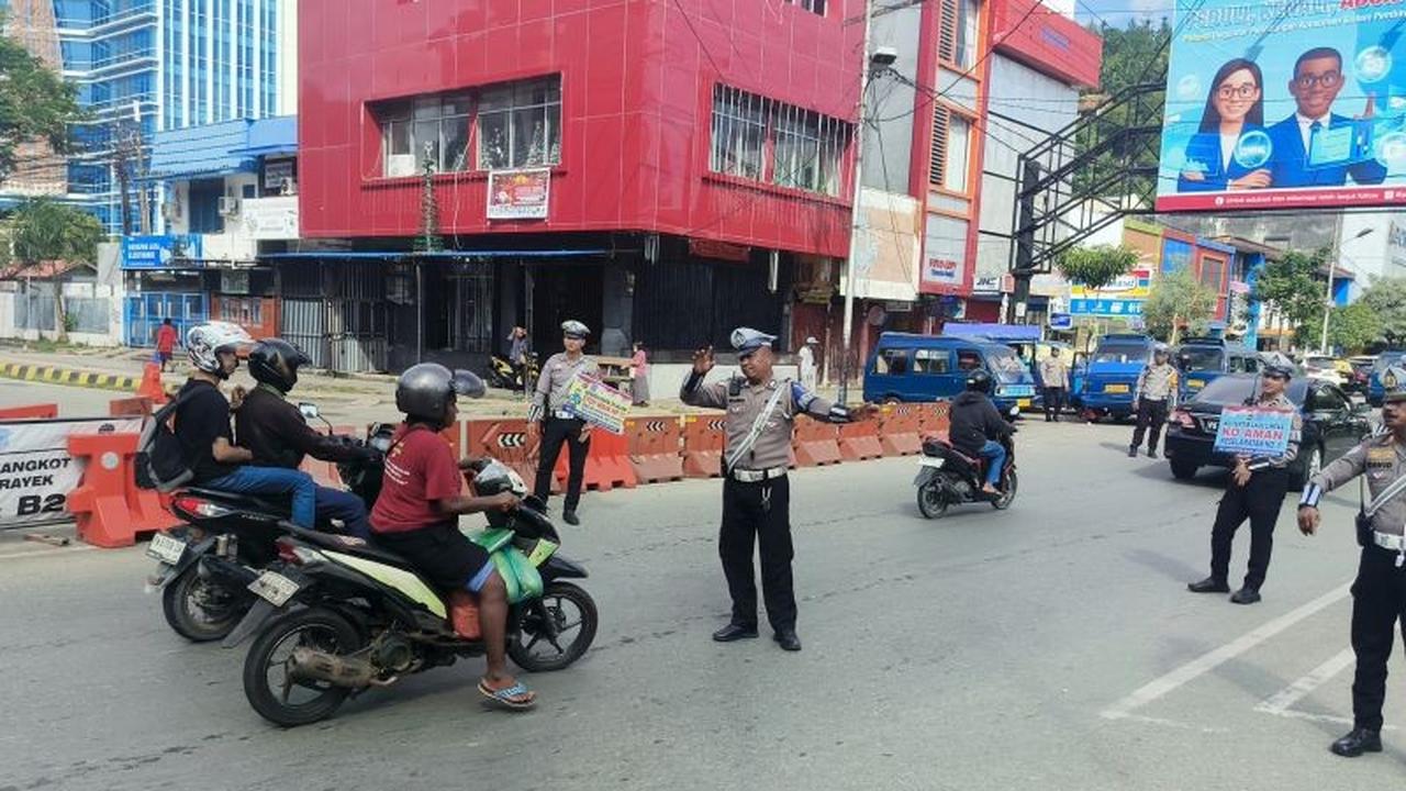 Polresta Jayapura Kota Gencarkan Edukasi Tertib Berlalu Lintas dalam Operasi Zebra Cartenz 2025