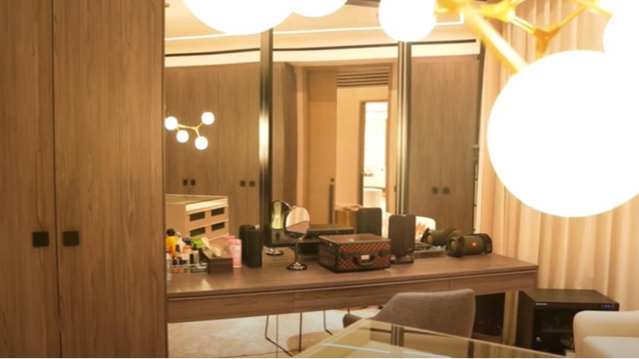 Meja Rias Minimalis Modern, Solusi Praktis dan Estetis untuk Kamar Tidur di Tahun 2025