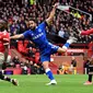 Manchester United harus puas bermain imbang 1-1 kontra Everton pada laga pekan ketujuh Premier League di Old Trafford, Sabtu (2/10/2021) malam WIB. (AFP/Oli Scarff)