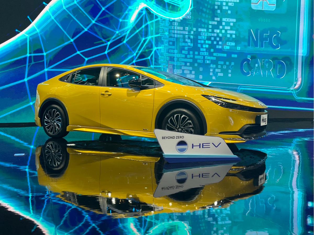 Rincian Harga Mobil Hybrid Reguler di Indonesia Terbaru September 2024