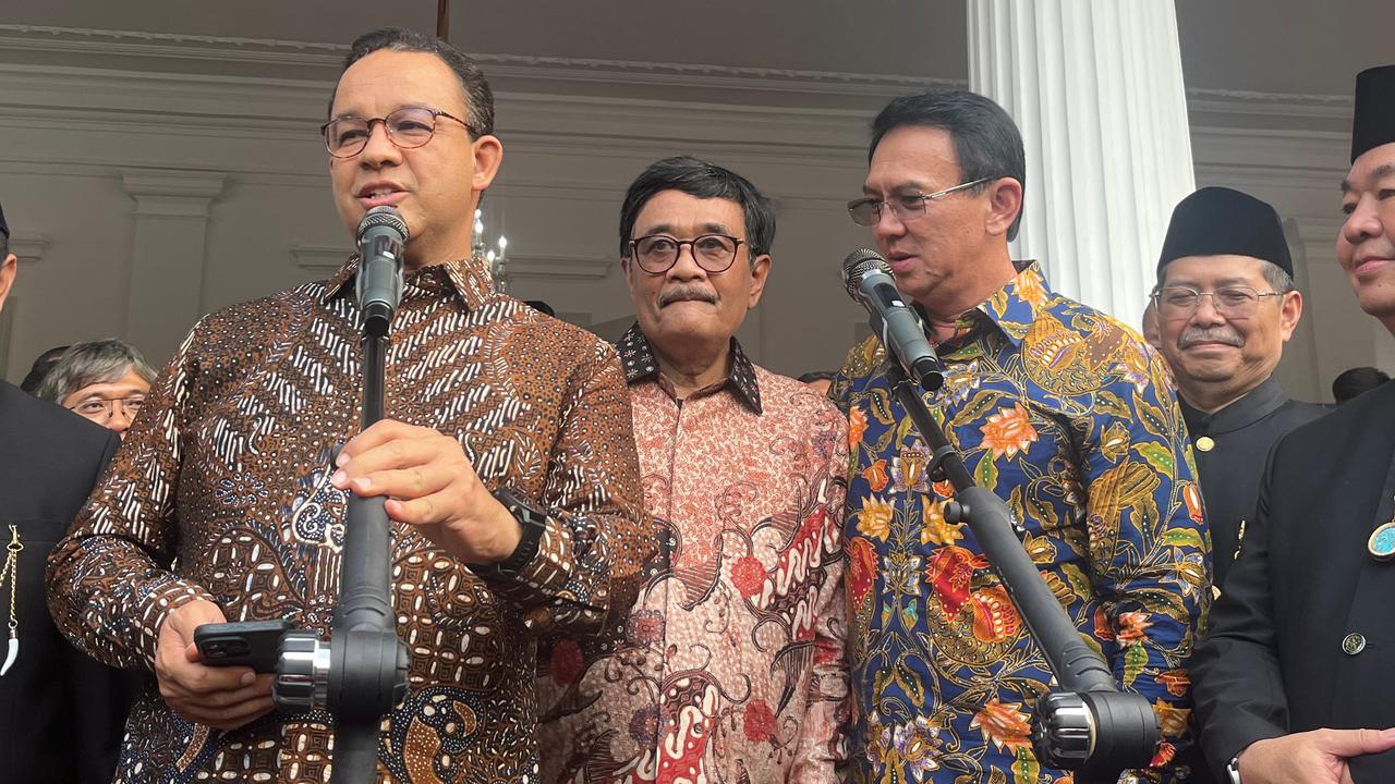 VIDEO: Momen Anies & Ahok Mesra Rangkulan Ngobrol di Balaikota, Siap-Siap "Tunggu Tangal Mainnya"