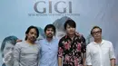 Personil band GIGI berpose seusai peluncuran album religi ke-9 di kawasan Kemang, Jakarta, Senin (15/5). Band GIGI launching album religi ke-9 bertajuk "Setia Bersama Menyayangi Dan Mencintai".(Liputan6.com/Herman Zakharia)