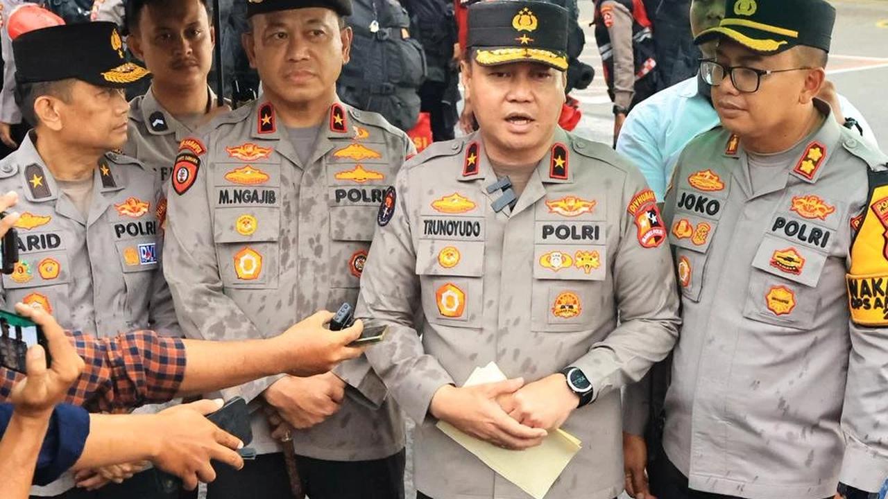 Polri Kirim Ratusan Personel ke Sumatra