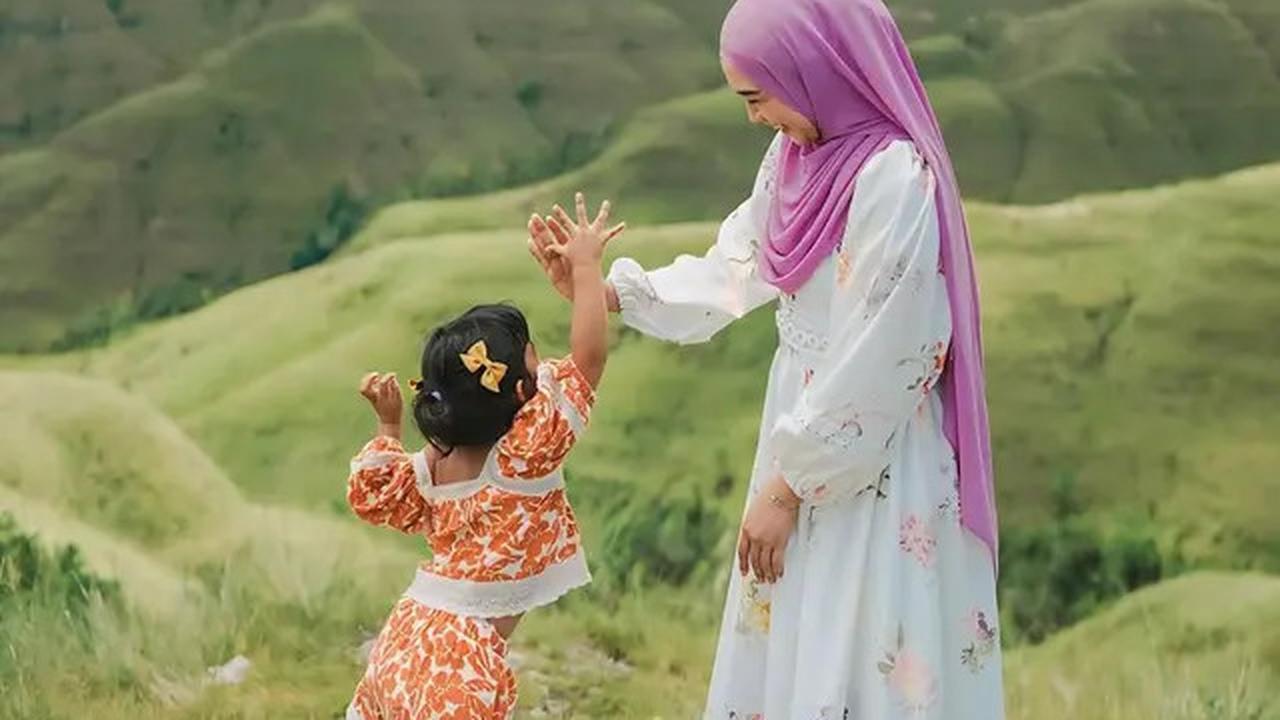 7 Potret Ria Ricis dan Moana Liburan Lebaran di Bali dan Sumba, Nikmati Keindahan Alam