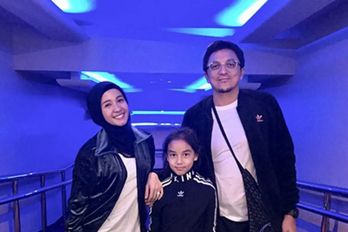 [Bintang] Laudya Cynthia Bella, Engku Emran dan Erra Fazira