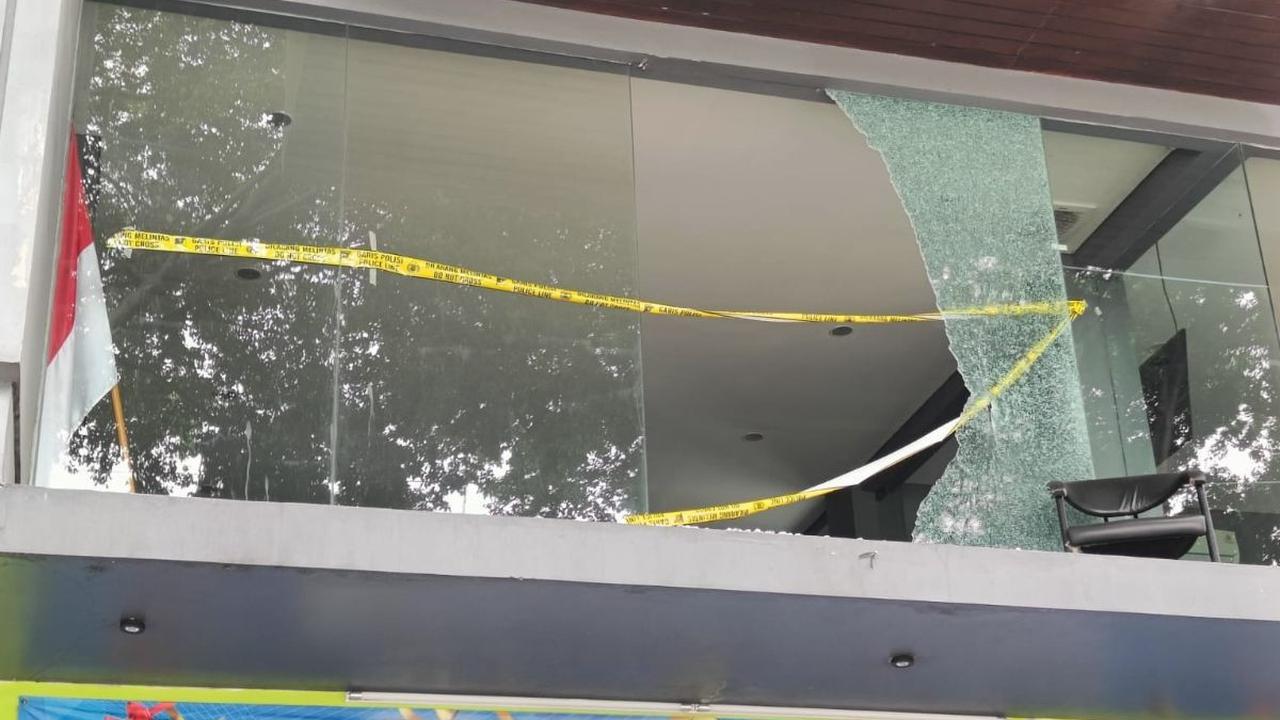 Kapolres Metro Jakarta Timur, Kombes Pol Nicolas Ary Lilipaly mengatakan, peristiwa itu berawal dari cekcok antara korban dengan terduga pelaku.&nbsp;<br>