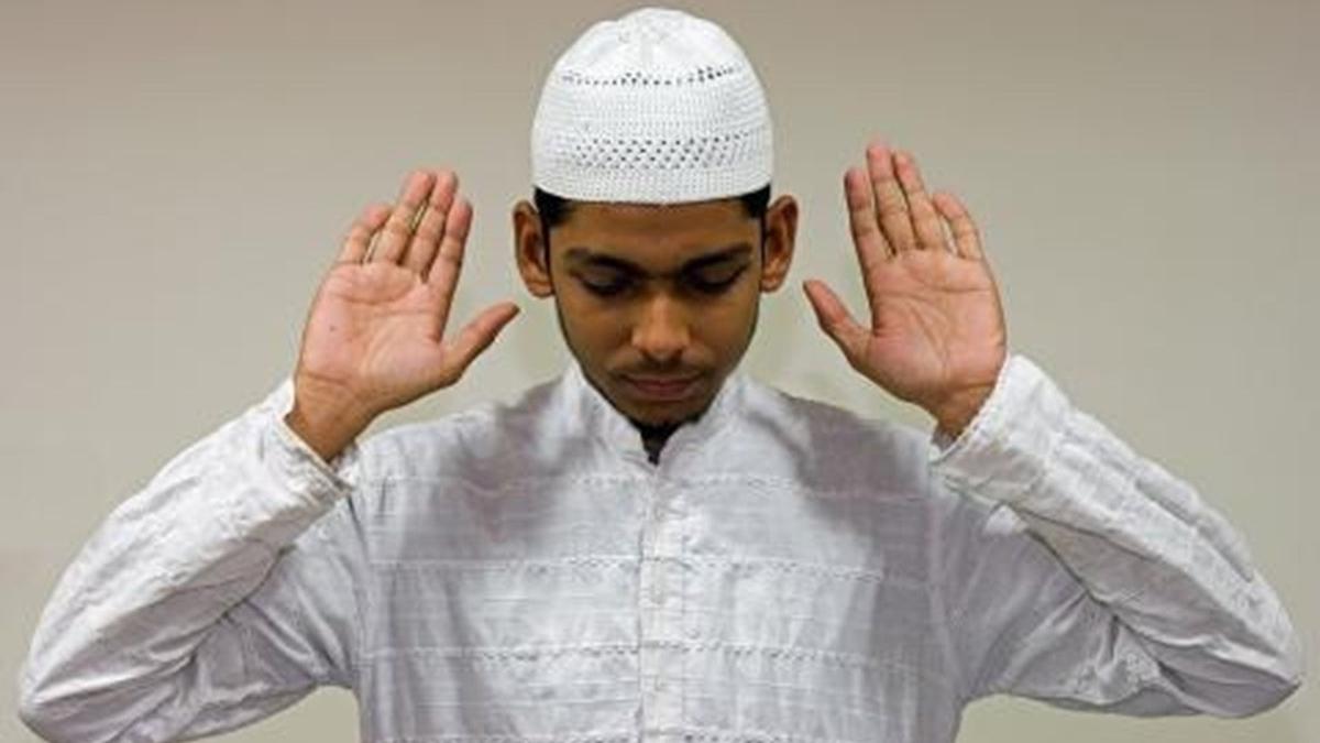 Bacaan Takbir 7x Sholat Idul Fitri, Ketahui Dzikir Sunnah di Sela Takbir