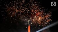 Sebelumnya, malam puncak perayaan Hari Ulang Tahun (HUT) ke-498 kota Jakarta dimeriahkan dengan penampilan sejumlah musisi tanah air. (Liputan6.com/Angga Yuniar)