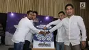 Armada band memberikan cap jari saat menghadiri peluncuran gerakan sosial #KitaSama di kawasan Kemang,Jakarta, Rabu (14/6). (Liputan6.com/Herman Zakharia)