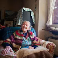 Emma Morano menjadi manusia terakhir dari abad ke-19 yang masih hidup di abad ke-21. Ia baru saja ulang tahun. (Via: boredpanda.com)