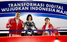 Truk Digital Kemkomdigi Curi Perhatian dalam Karnaval HUT RI ke-80, Tampilkan Robot AI, Ponsel Raksasa dan Satelit SATRIA-1
