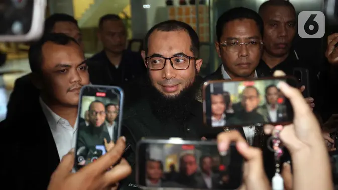 Mangkir Sidang Kuota Haji, Khalid Basalamah Tak Hadir