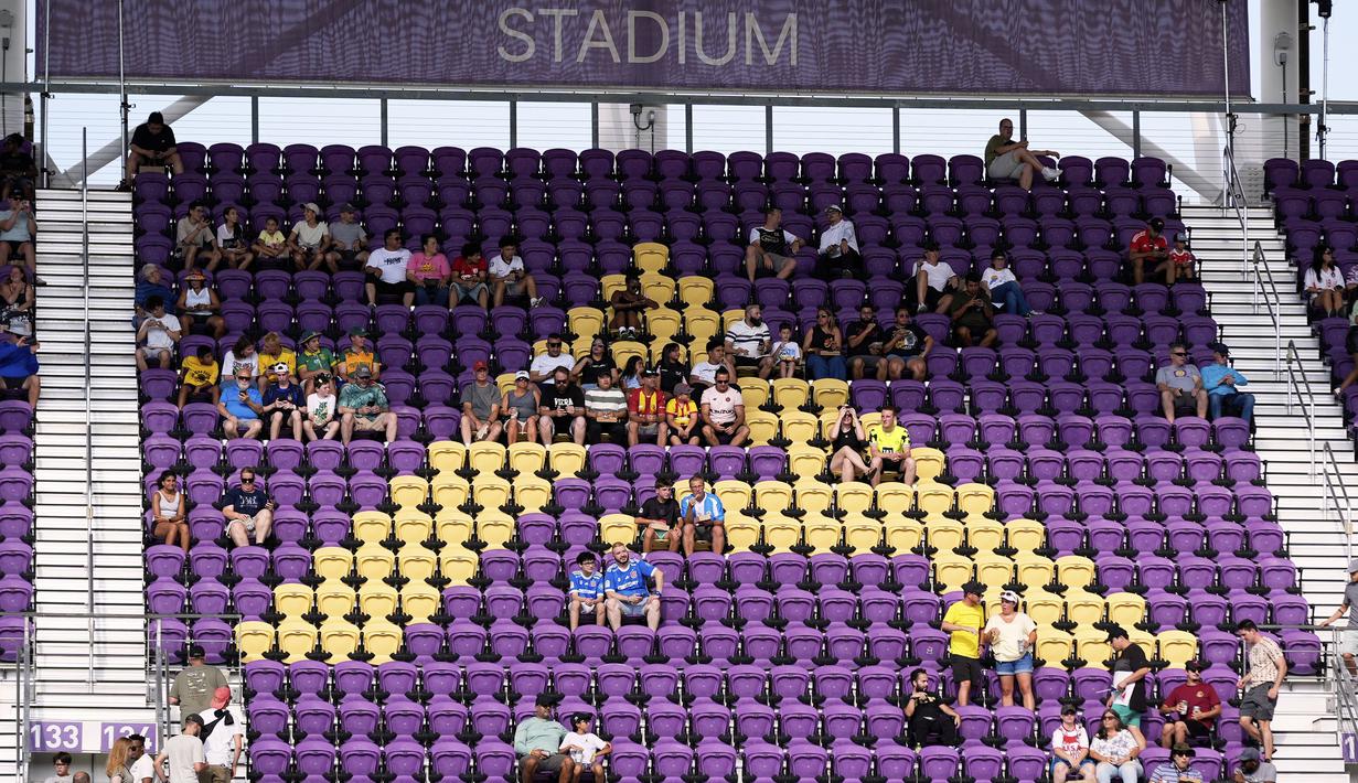 Sejumlah bangku kosong dalam pertandingan Grup F Piala Dunia Antarklub 2025 antara Ulsan HD FC melawan Mamelodi Sundowns FC di Inter&Co Stadium, Orlando, Florida, Amerika Serikat, Rabu (18/06/2025) WIB. (AP Photo/John Raoux)