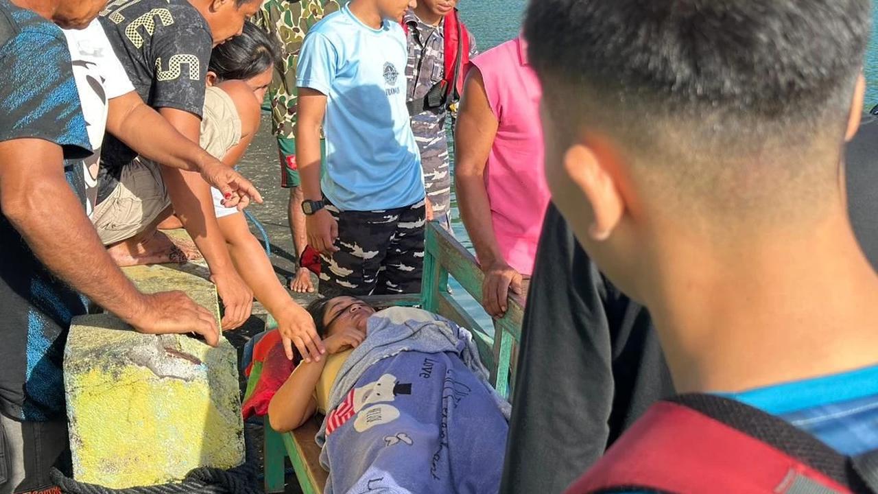 FOTO: TNI AL Evakuasi Korban Kecelakaan Kapal di Perairan Pulau Talise
