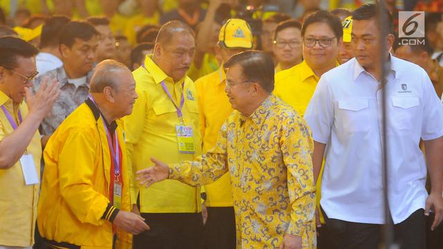 Ribuan Kader Hadiri Kampanye Akbar Partai Golkar di Istora Senayan