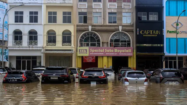 Bekasi Lumpuh, Banjir Rendam Perkumiman hingga Perkantoran