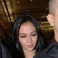 Gathan Saleh dan Dina Lorenza (Sumber: Kapanlagi.com)