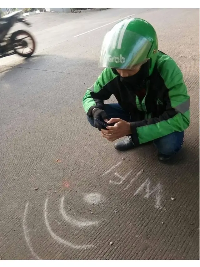 Gaya Kocak Driver Ojek Online Saat Usaha Cari Penumpang Ini Bikin Tepuk Jidat