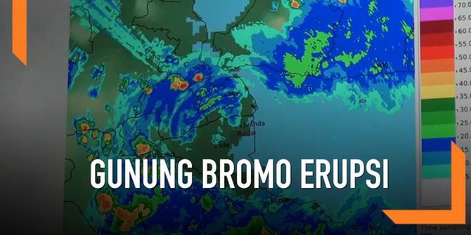 VIDEO: Bromo Erupsi, Penerbangan Jatim-Bali Masih Aman